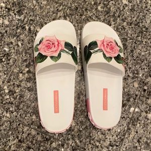 Dolce & Gabbana White and Pink Tropical Rose Print Logo Pool Slides